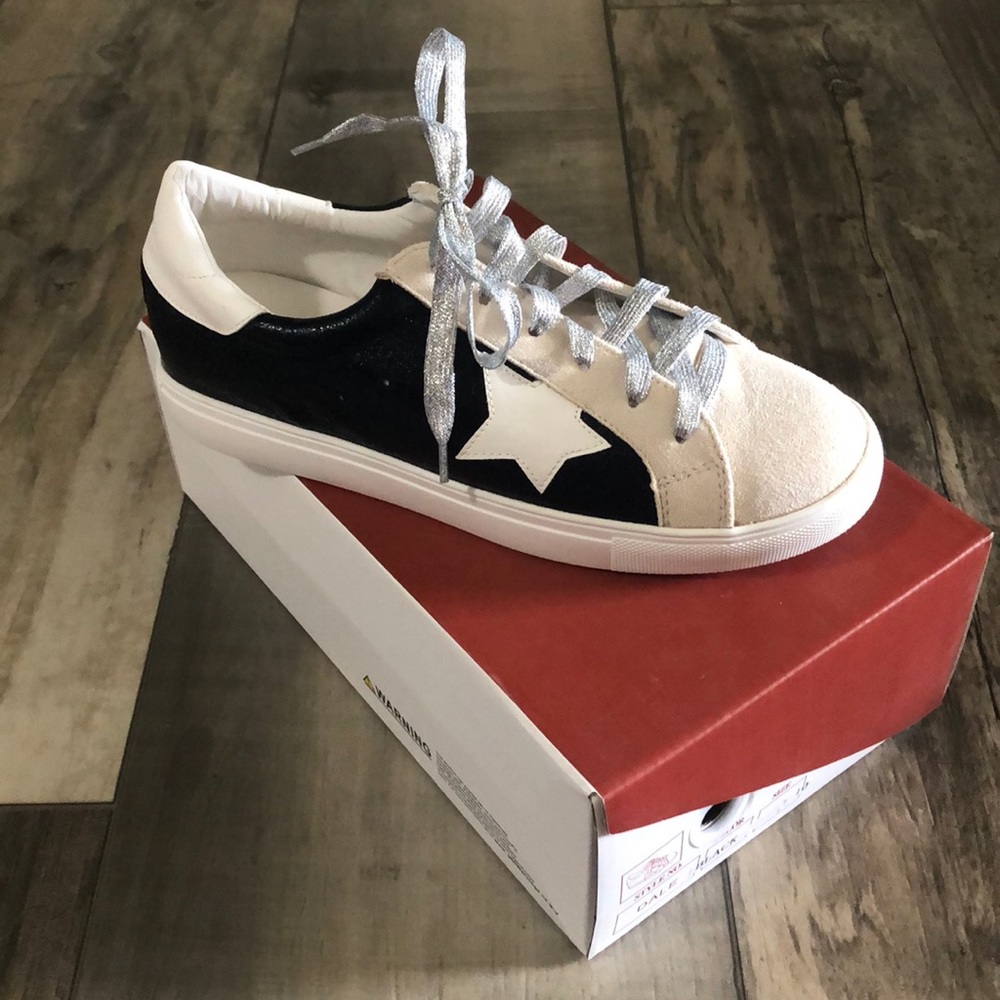 Nature Breeze tennis shoes
